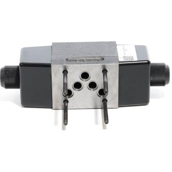 Parker D3W-1-C-TT-23  Used